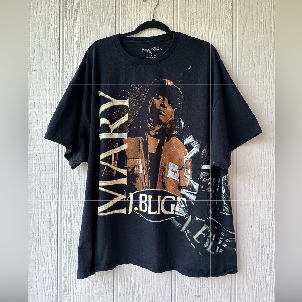 Mary J. Blige Black Graphic T-Shirt